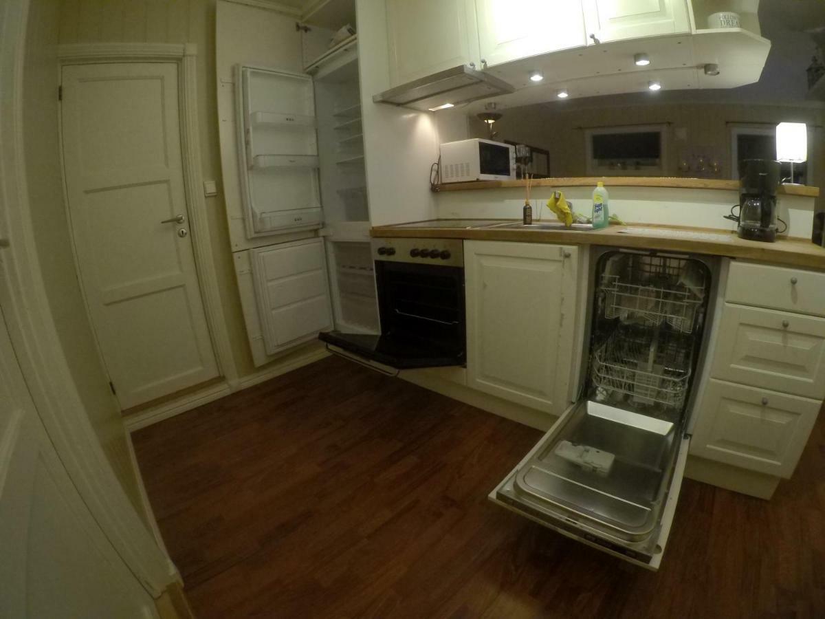 Apartment Near The Airport トロムソ エクステリア 写真